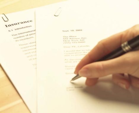 ¿Qué trámites legales necesitas para aupublicar tu libro?